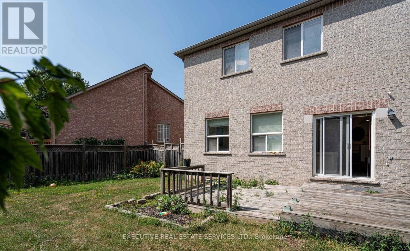 25 Dreamcrest Court, Whitby, ON, L1R 3P7 - 40