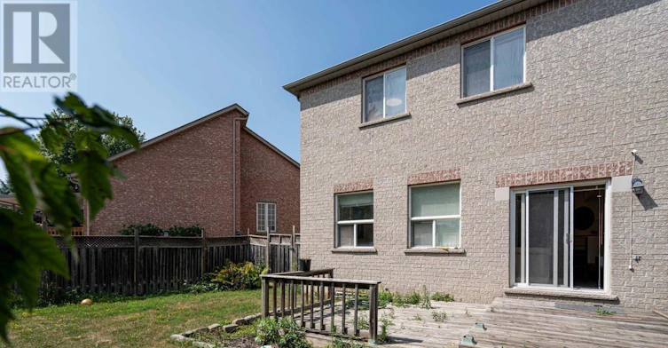 25 Dreamcrest Court, Whitby, ON, L1R 3P7 - 40