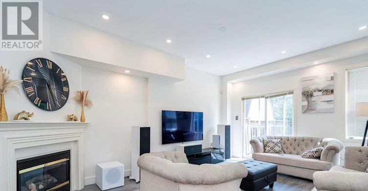 25 Dreamcrest Court, Whitby, ON, L1R 3P7 - 8