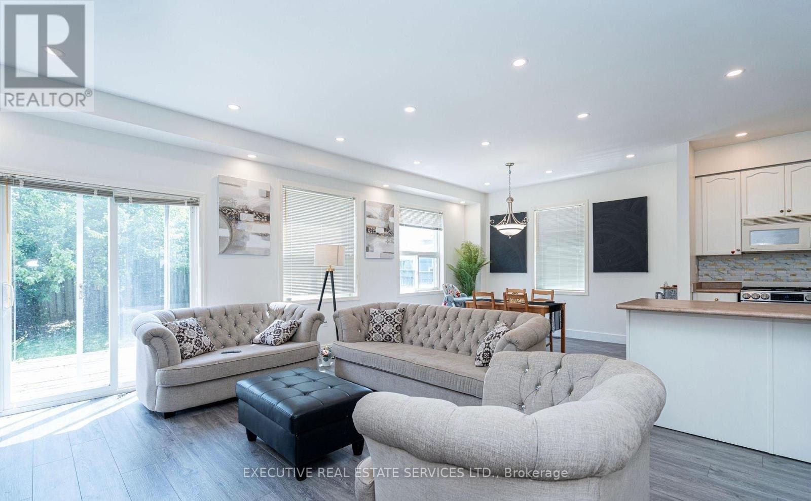 25 Dreamcrest Court, Whitby, ON, L1R 3P7 - 9