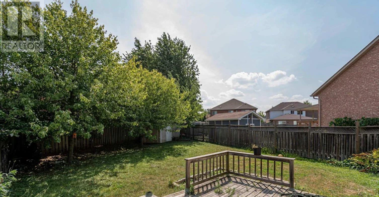 25 Dreamcrest Court, Whitby, ON, L1R 3P7 - 38