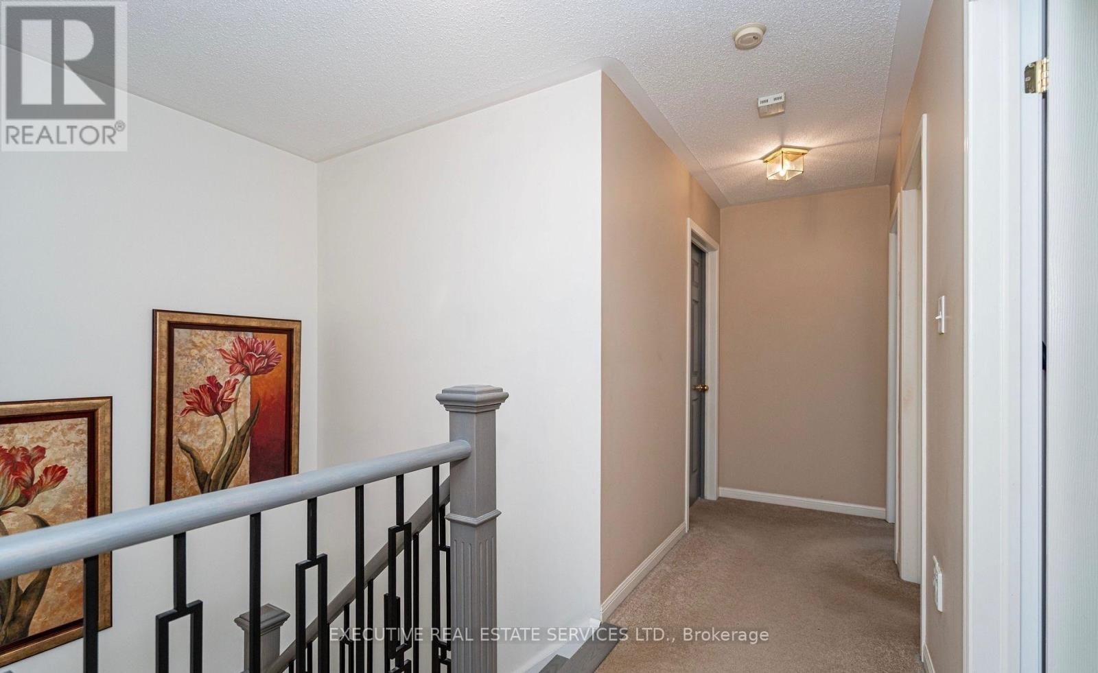25 Dreamcrest Court, Whitby, ON, L1R 3P7 - 25