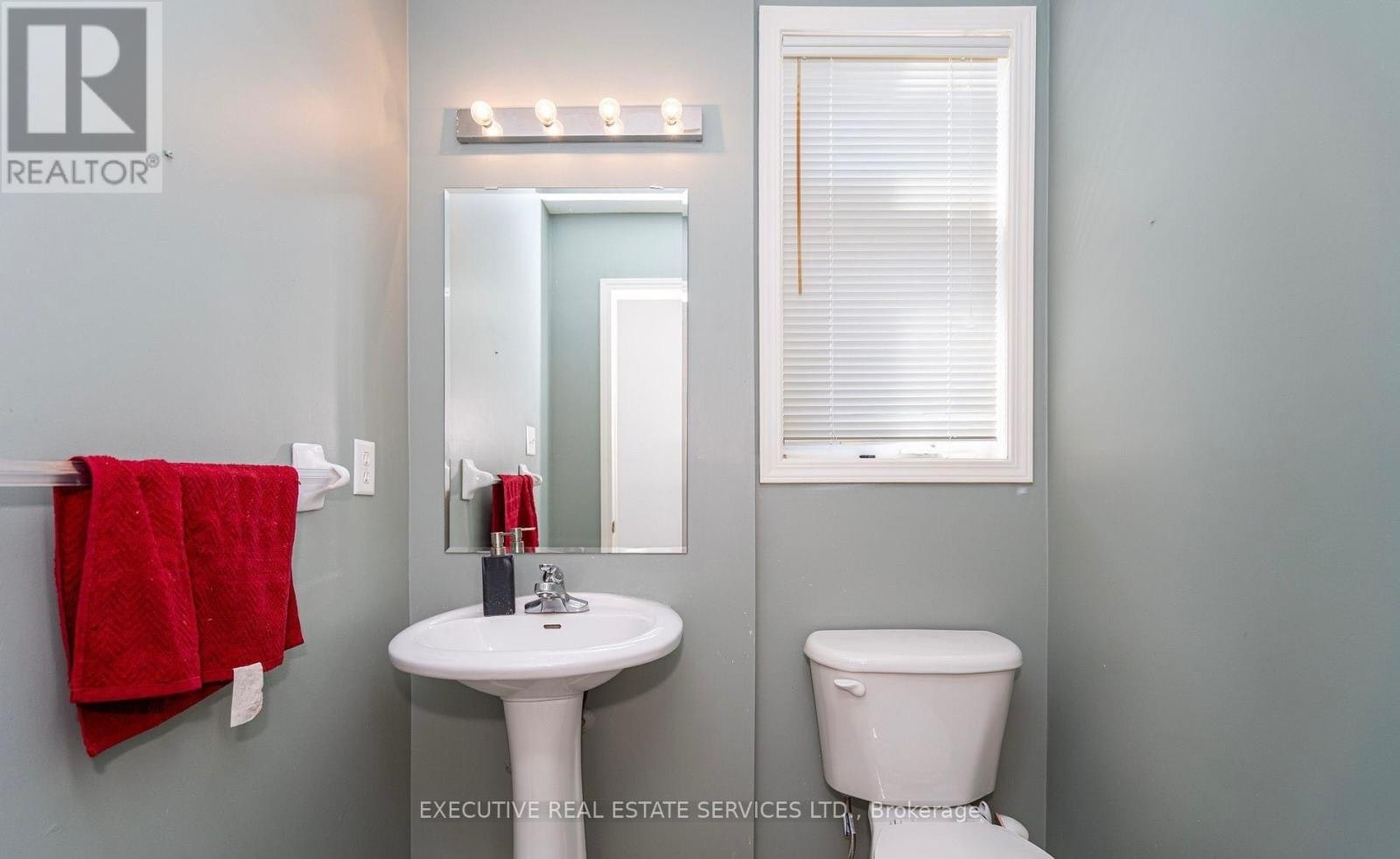 25 Dreamcrest Court, Whitby, ON, L1R 3P7 - 23