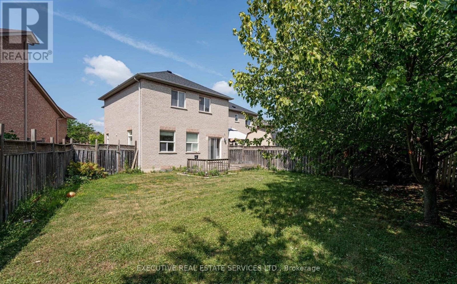 25 Dreamcrest Court, Whitby, ON, L1R 3P7 - 39