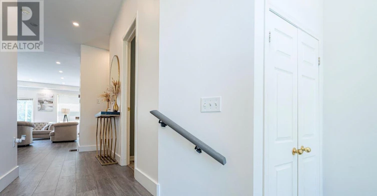 25 Dreamcrest Court, Whitby, ON, L1R 3P7 - 5