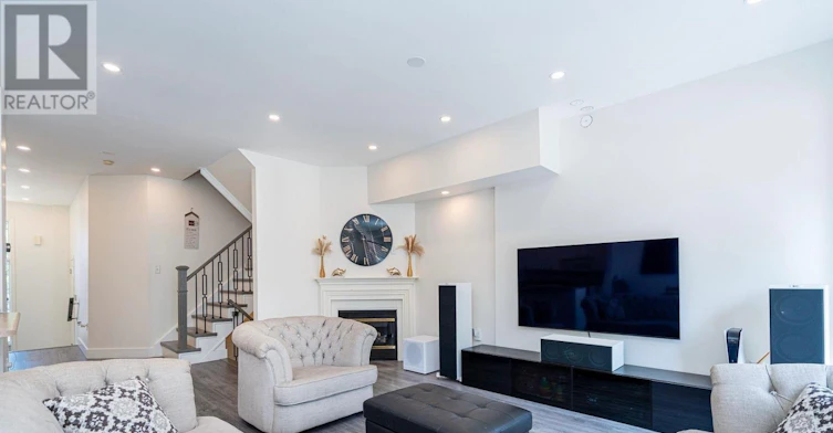 25 Dreamcrest Court, Whitby, ON, L1R 3P7 - 7