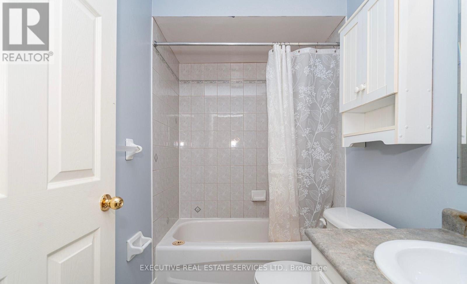 25 Dreamcrest Court, Whitby, ON, L1R 3P7 - 29