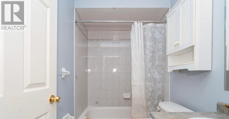 25 Dreamcrest Court, Whitby, ON, L1R 3P7 - 29