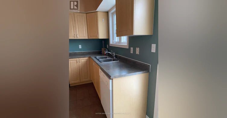 12-1250 St. Martins Drive W, Pickering, ON, L1W 0A2 - 5