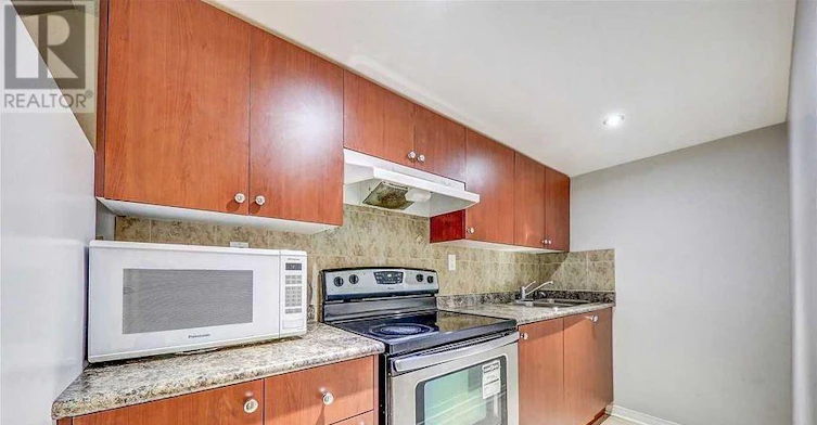 BSMT-32 Lansbury Drive, Toronto, ON, M1V 3H6 - 14