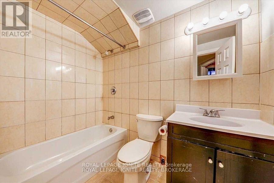 BSMT-32 Lansbury Drive, Toronto, ON, M1V 3H6 - 10