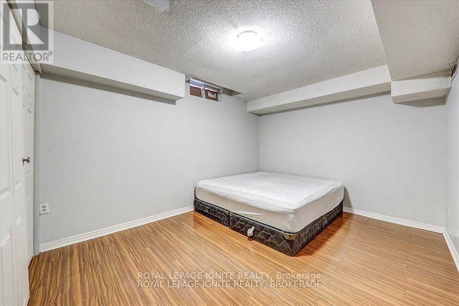 BSMT-32 Lansbury Drive, Toronto, ON, M1V 3H6 - 11