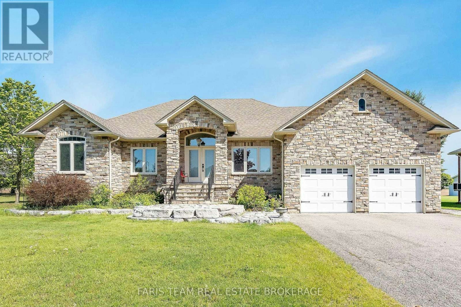 30 Fisher Drive, Adjala-Tosorontio, ON, L0M 1J0