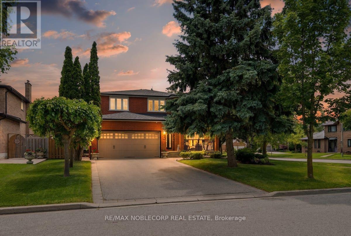 3 Castlehill Road, Vaughan, ON, L6A 1P3