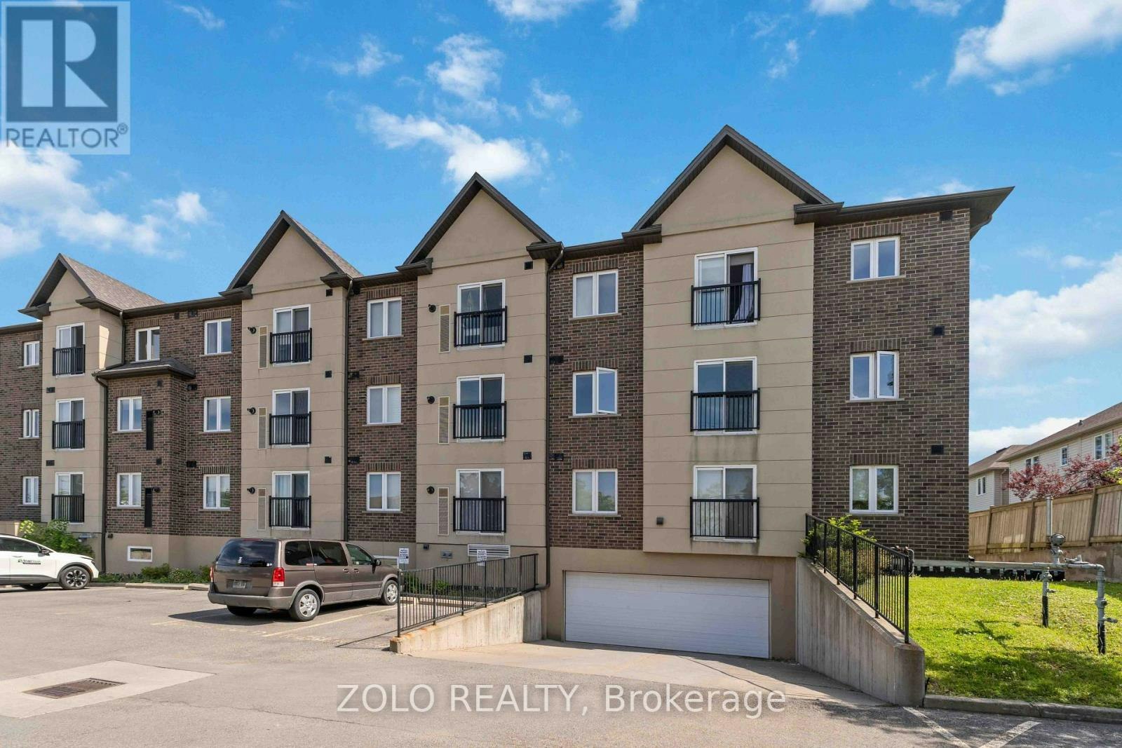 304-886 Golf Links Road, Hamilton, ON, L9K 1J8 - 2