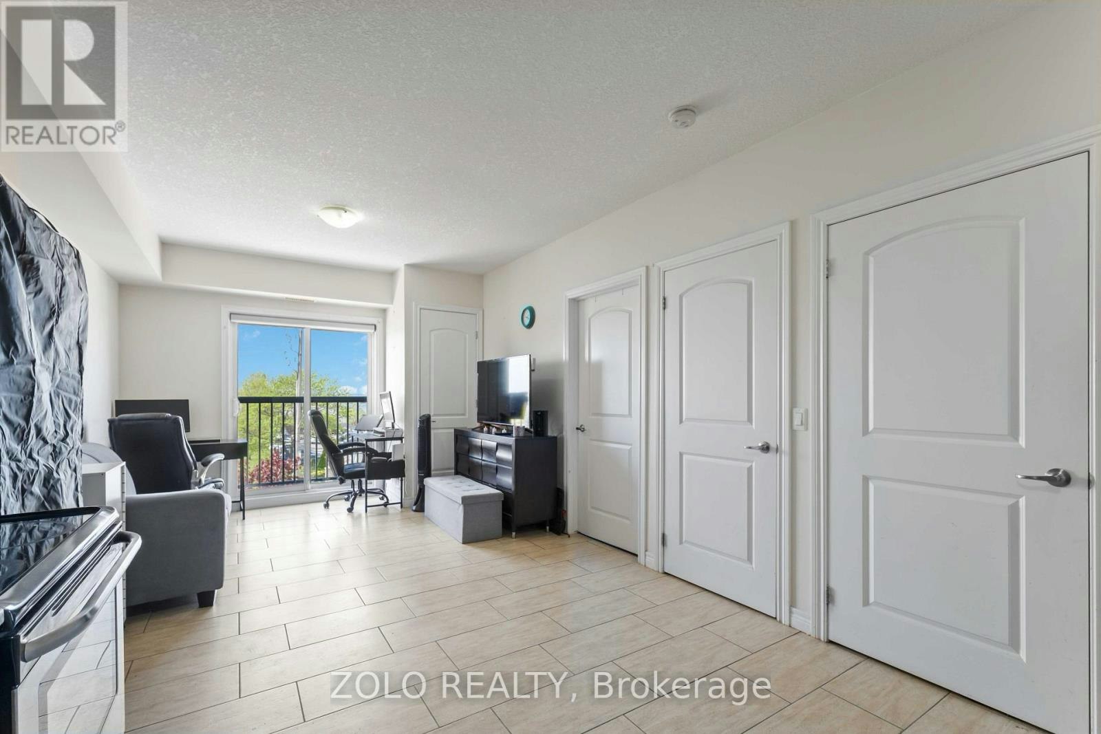 304-886 Golf Links Road, Hamilton, ON, L9K 1J8 - 10