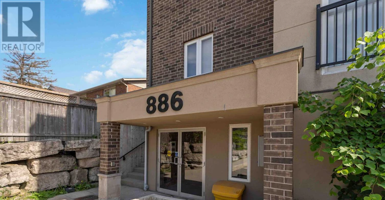 304-886 Golf Links Road, Hamilton, ON, L9K 1J8 - 3