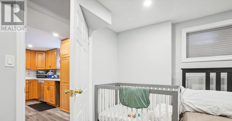 LOWER-13 Beaucourt Place, Hamilton, ON, L8S 2P8 - 13