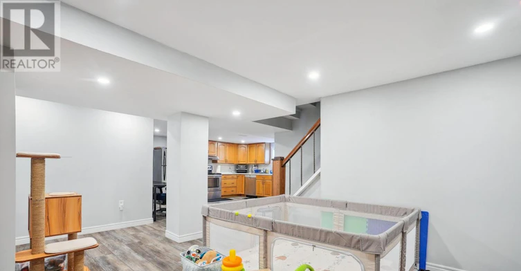 LOWER-13 Beaucourt Place, Hamilton, ON, L8S 2P8 - 4