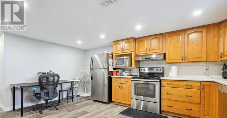LOWER-13 Beaucourt Place, Hamilton, ON, L8S 2P8 - 10