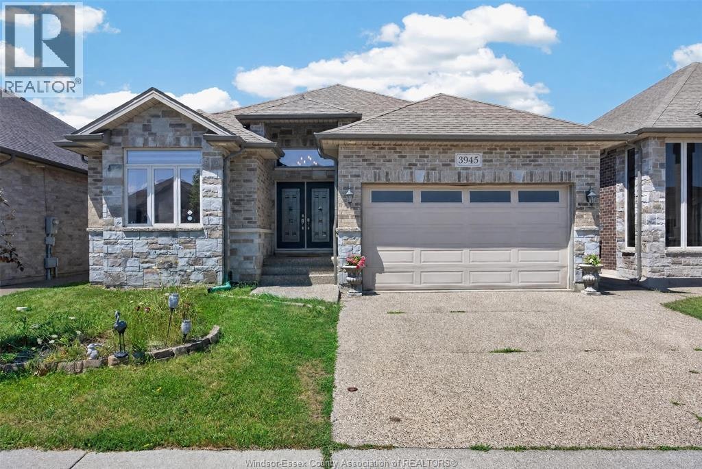 3945 Zanzibar Crescent, Windsor, ON, N9G 0A5