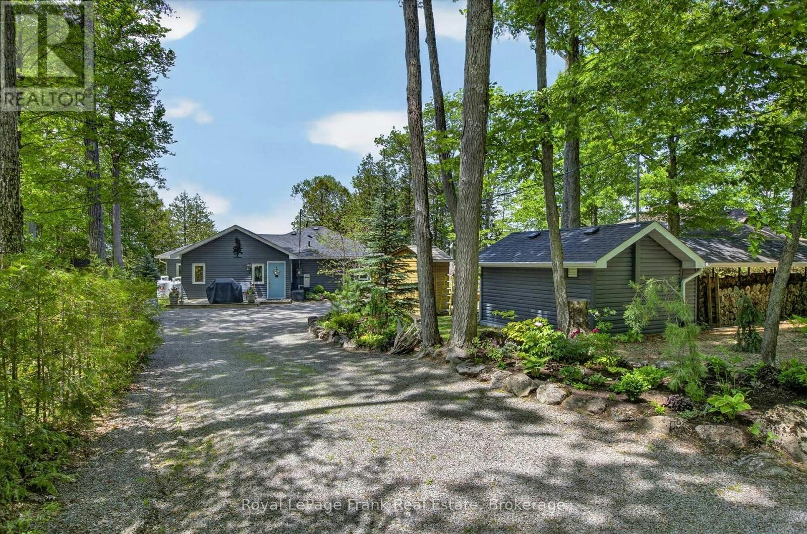 944 Birchcliff Drive, Douro-Dummer, ON, K0L 2H0