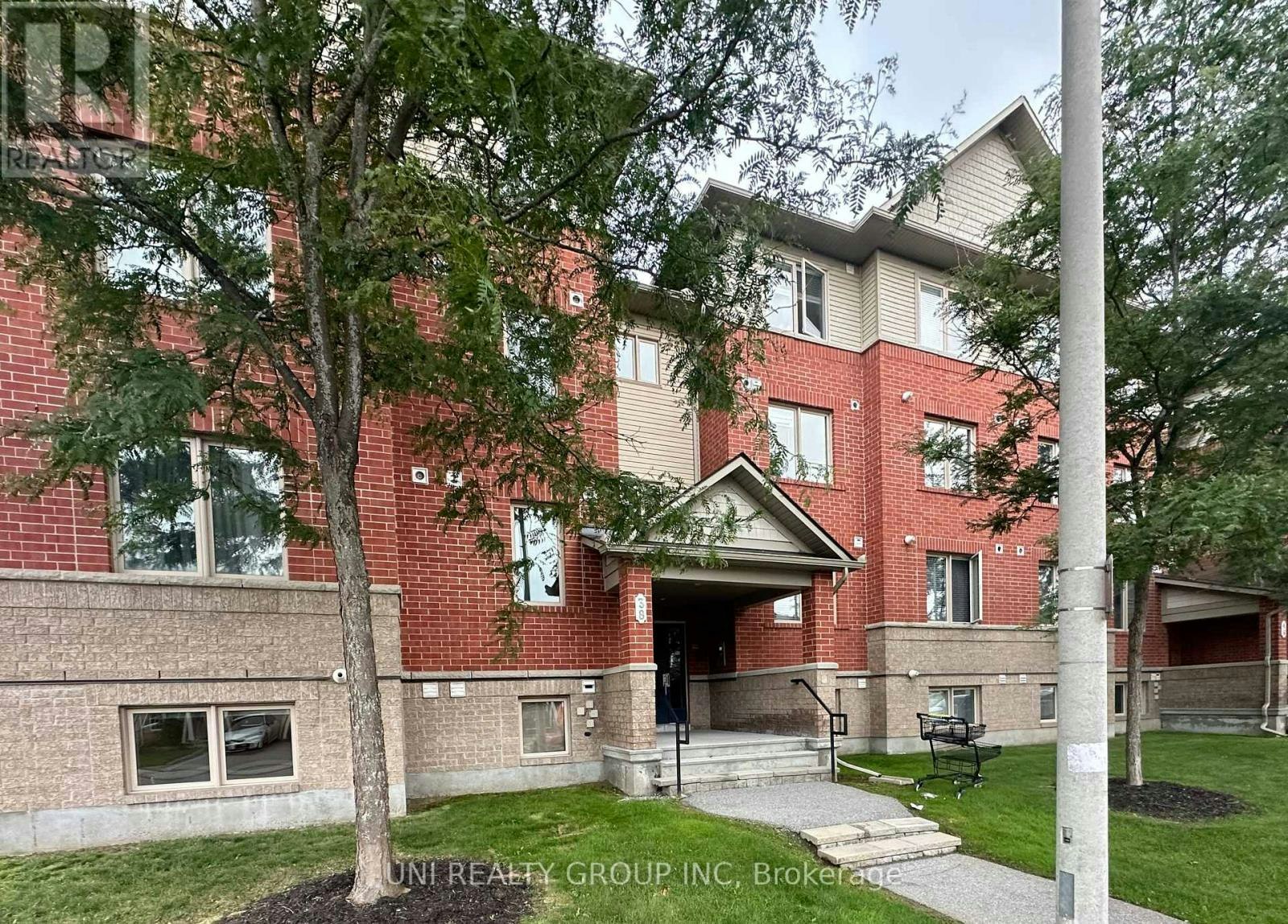 6-38 Barnstone Drive, Ottawa, ON, K2J 4R6