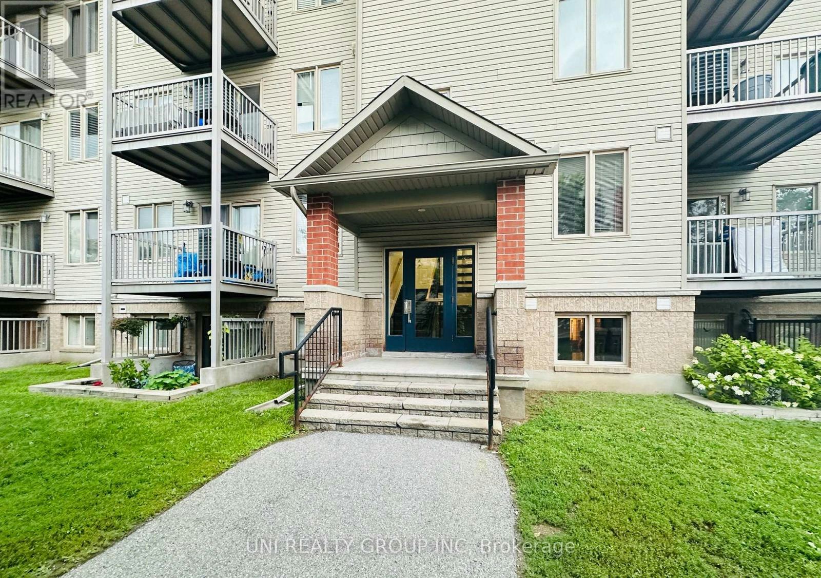 6-38 Barnstone Drive, Ottawa, ON, K2J 4R6 - 4