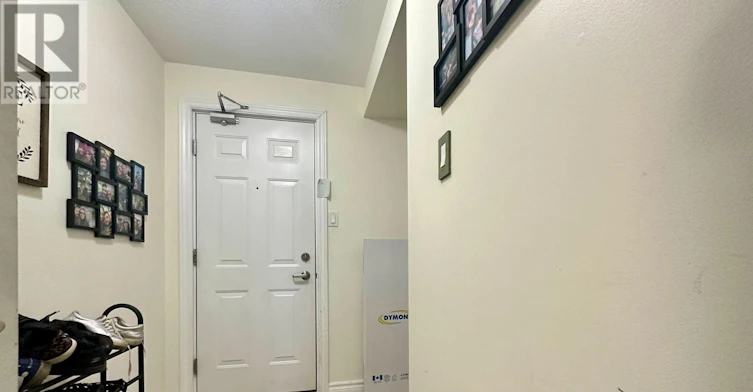 6-38 Barnstone Drive, Ottawa, ON, K2J 4R6 - 6