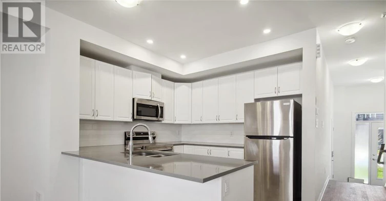 805 Everbloom Lane, Ottawa, ON, K2J 6Z6 - 10