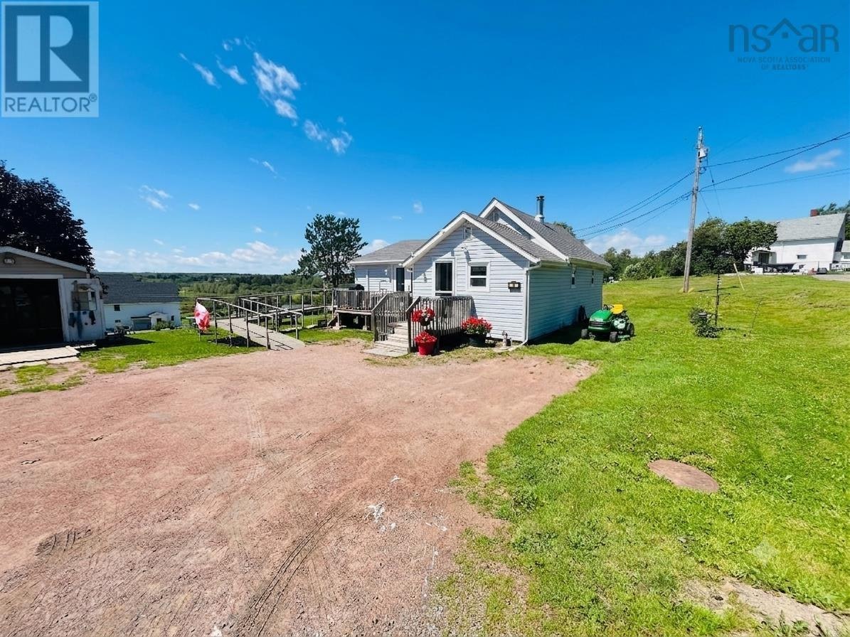 75 Hillside Drive, Maccan, NS, B0L 1B0