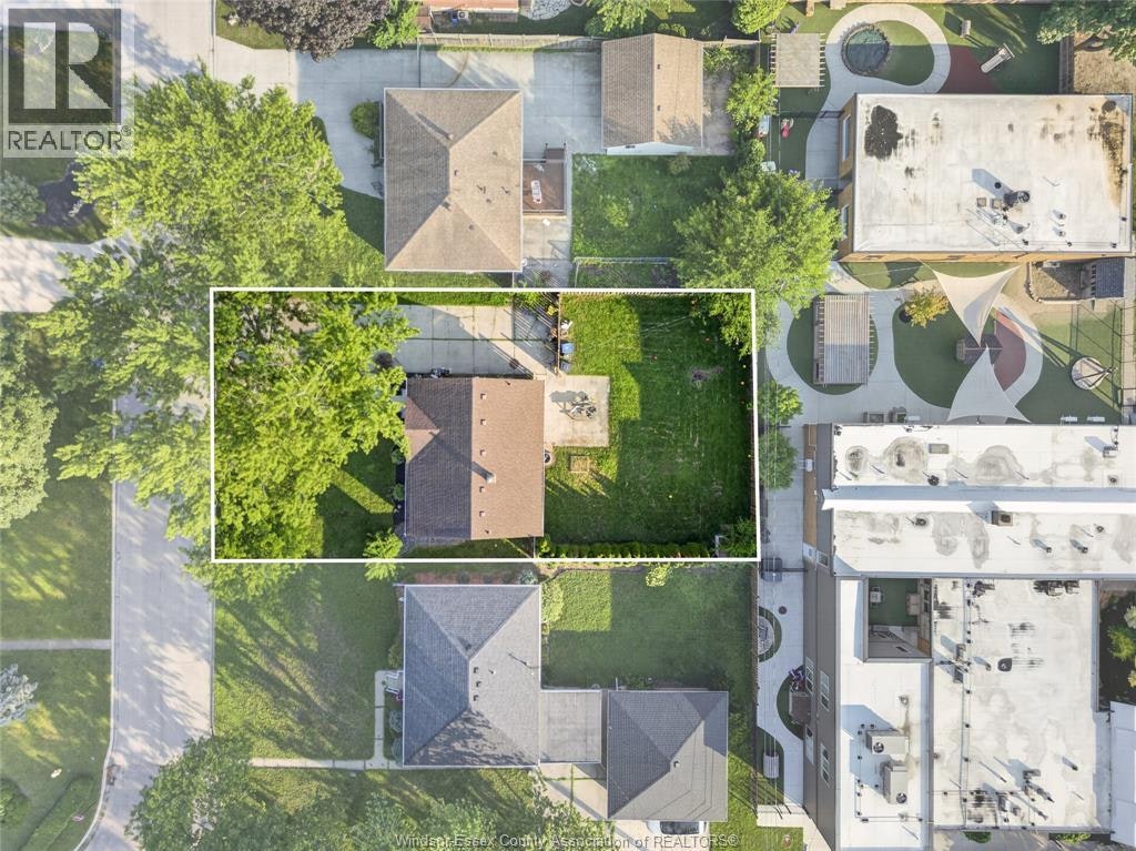 3621 Mckay Avenue, Windsor, ON, N9E 2S3 - 34