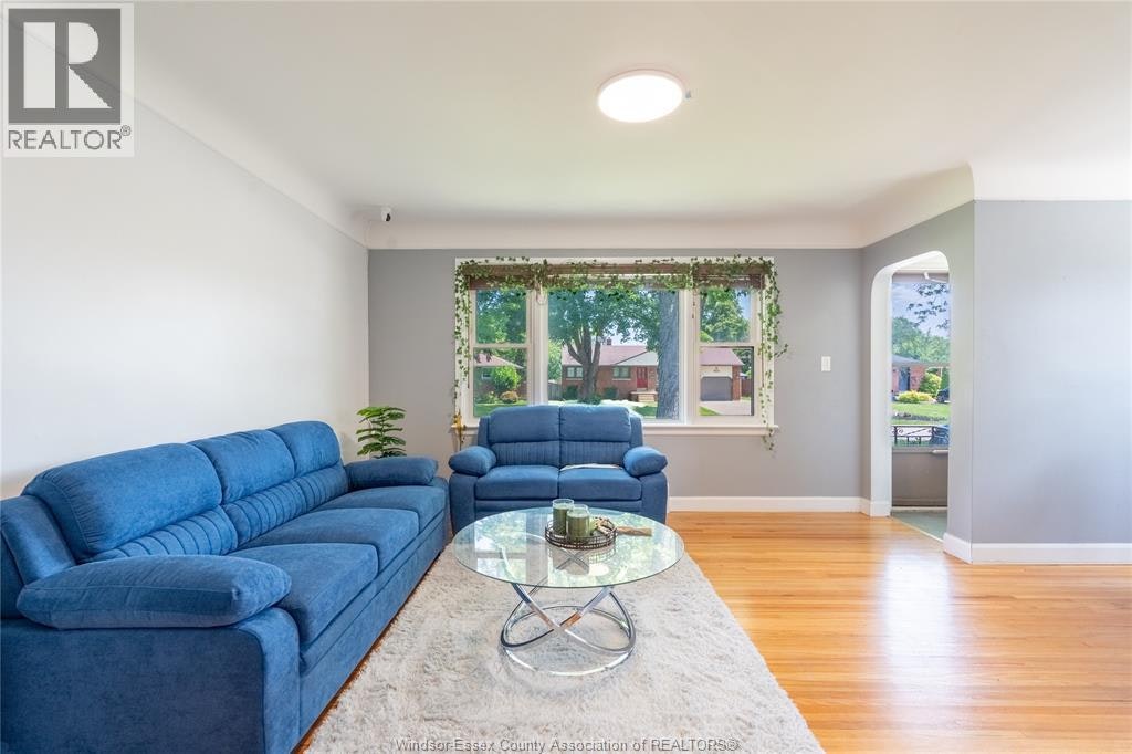 3621 Mckay Avenue, Windsor, ON, N9E 2S3 - 7