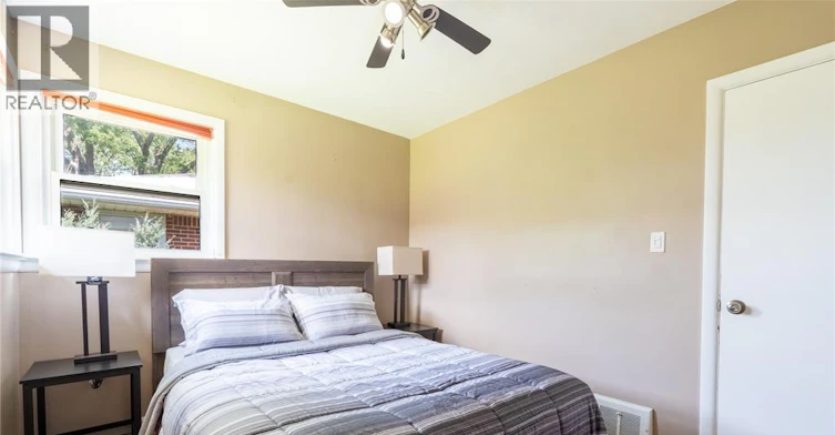 3621 Mckay Avenue, Windsor, ON, N9E 2S3 - 15
