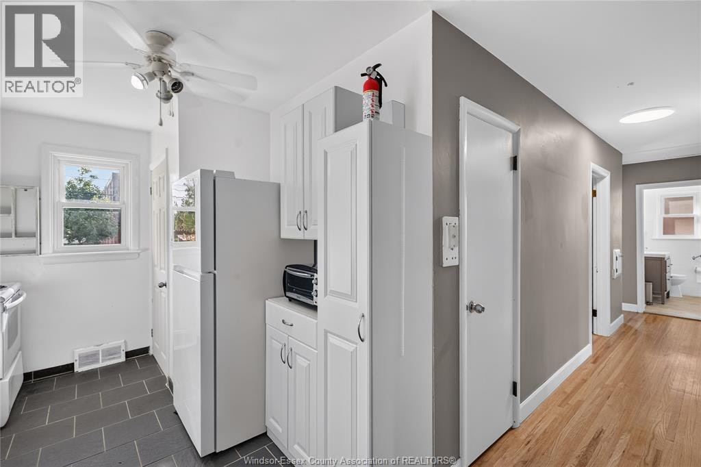 3621 Mckay Avenue, Windsor, ON, N9E 2S3 - 21