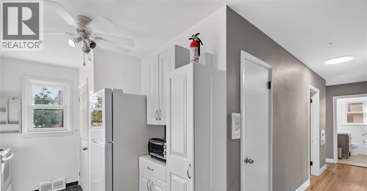 3621 Mckay Avenue, Windsor, ON, N9E 2S3 - 21