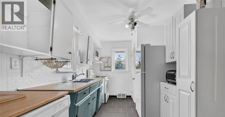 3621 Mckay Avenue, Windsor, ON, N9E 2S3 - 19