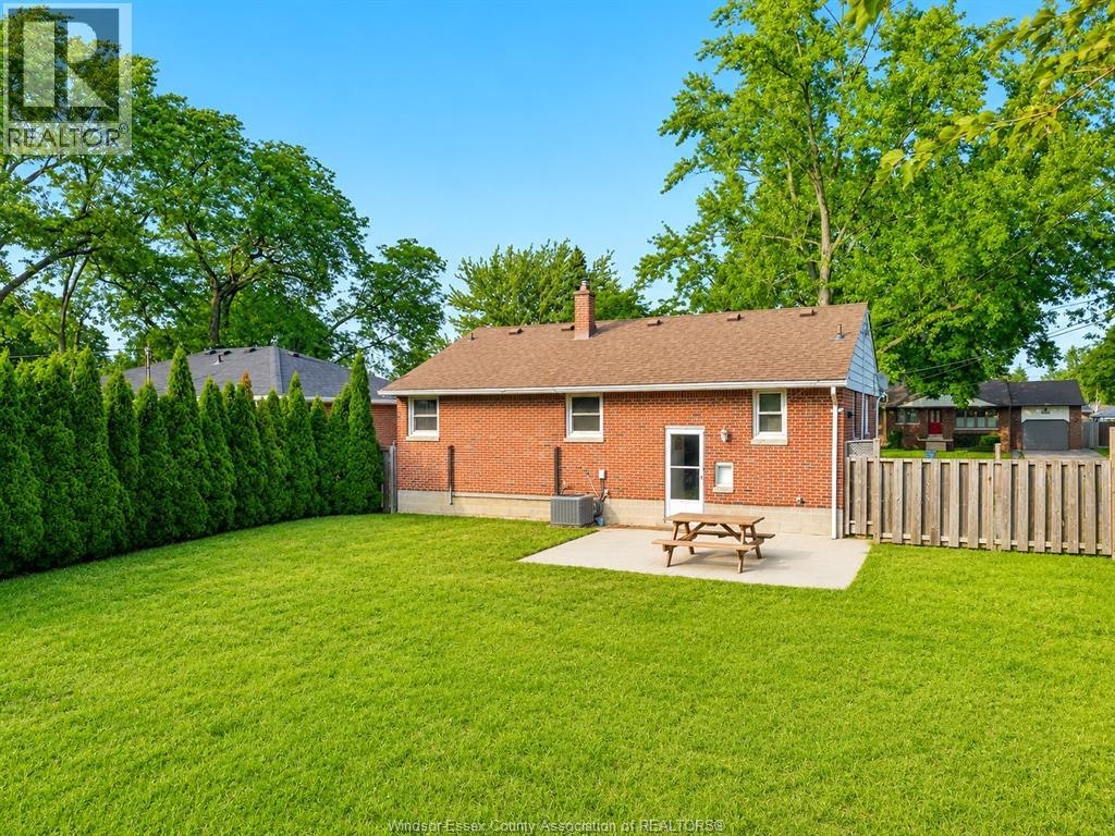3621 Mckay Avenue, Windsor, ON, N9E 2S3 - 40