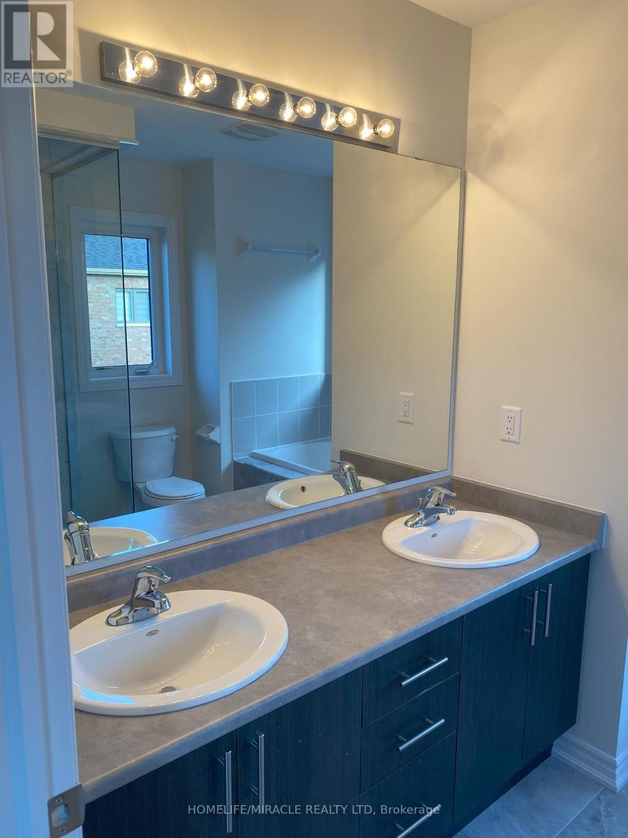 48 Prudhoe Terrace, Barrie, ON, L9J 0W2 - 17