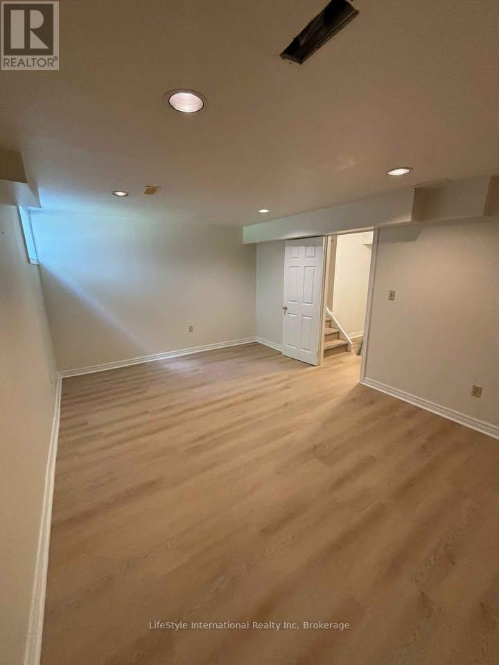 26 Roehampton Crescent, Guelph, ON, N1L 1M8 - 7