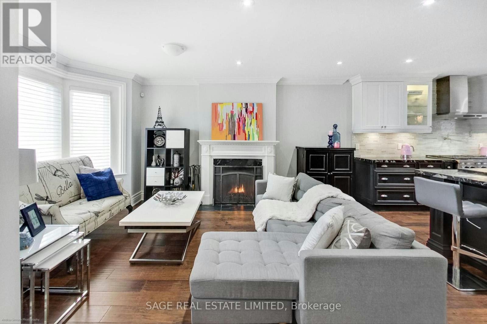 108 Beresford Avenue, Toronto, ON, M6S 3B1 - 4