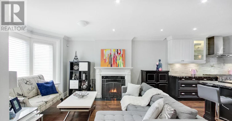 108 Beresford Avenue, Toronto, ON, M6S 3B1 - 4