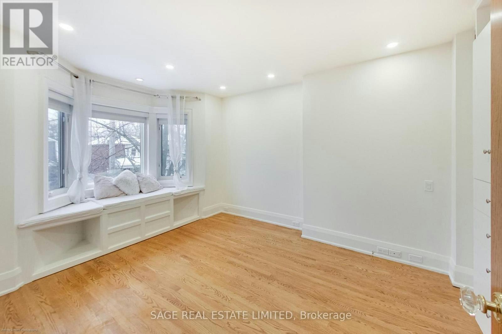 108 Beresford Avenue, Toronto, ON, M6S 3B1 - 18