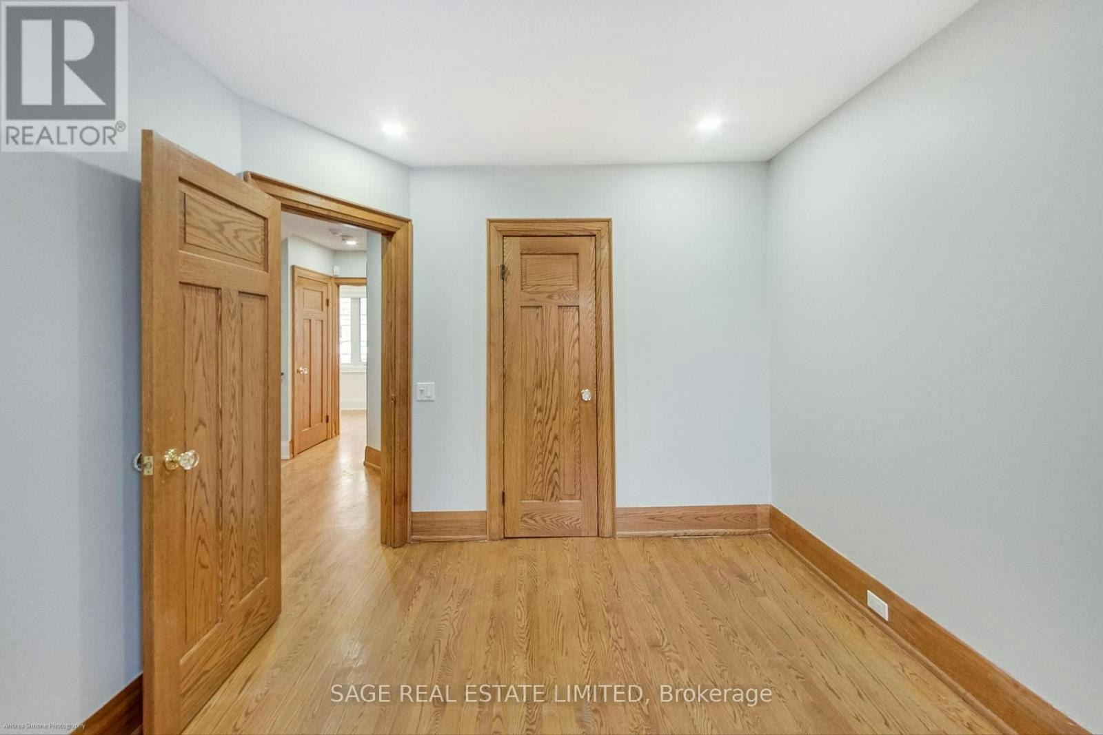108 Beresford Avenue, Toronto, ON, M6S 3B1 - 24