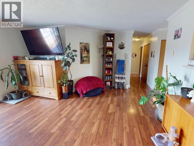 307-5700 Willow Avenue - 5