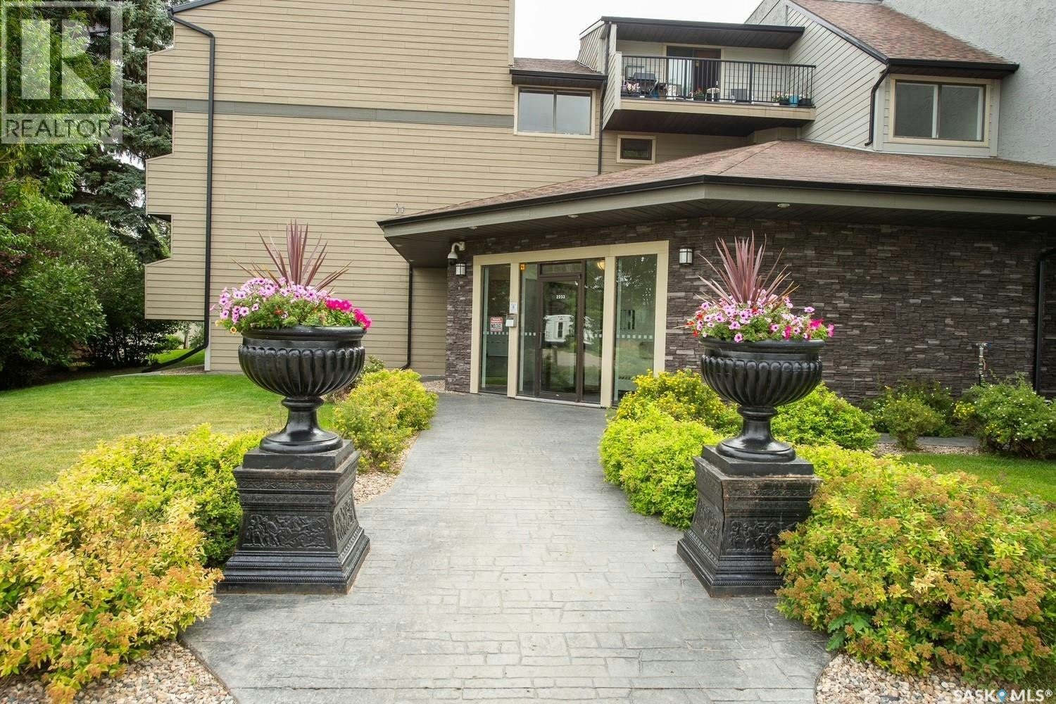 113-2233 St Henry Avenue, Saskatoon, SK, S7M 5K6