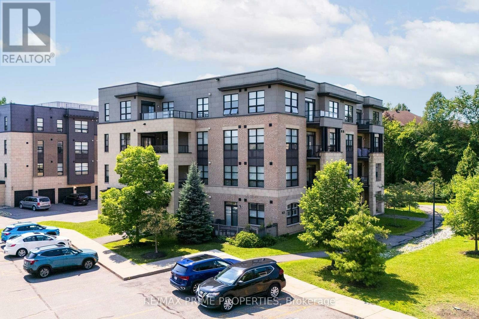 302-100 Montblanc Private, Ottawa, ON, K1C 0B2