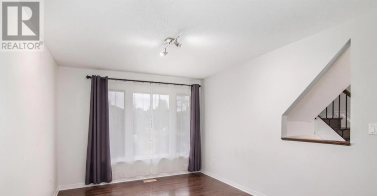 118 Monterey Drive, Ottawa, ON, K2H 7A8 - 3
