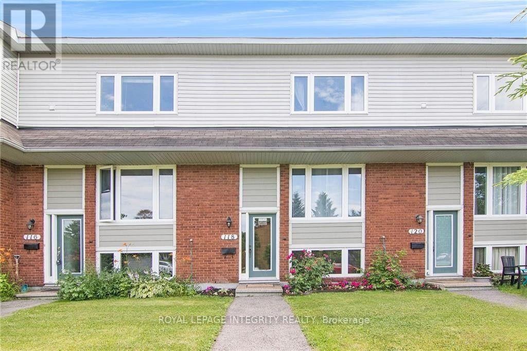 118 Monterey Drive, Ottawa, ON, K2H 7A8