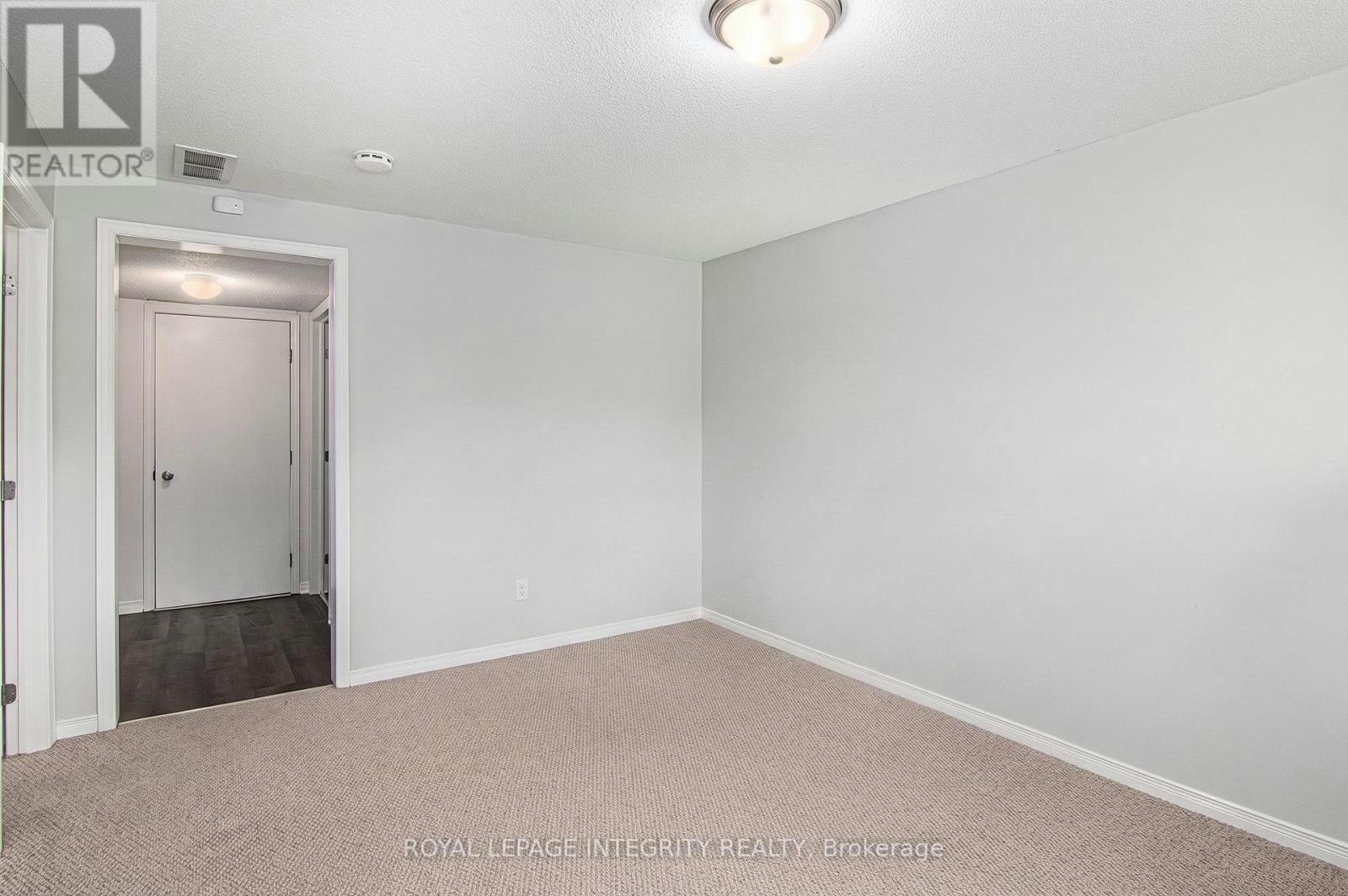 118 Monterey Drive, Ottawa, ON, K2H 7A8 - 18